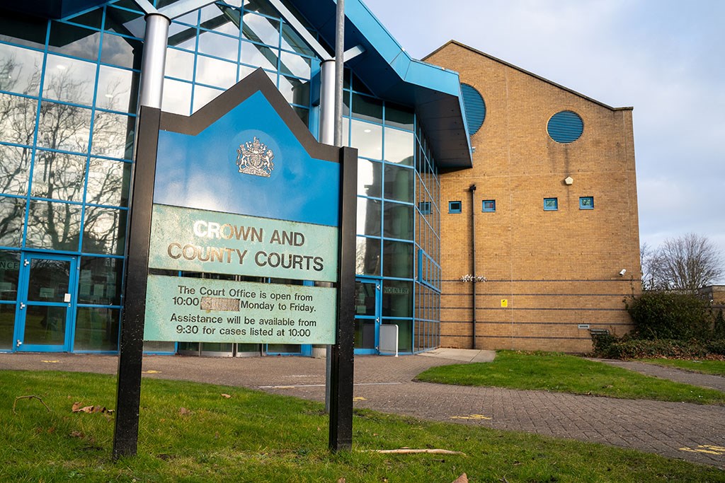 Moos Basildon Rayleigh: Legal fraudster jailed for four years | Essex Police