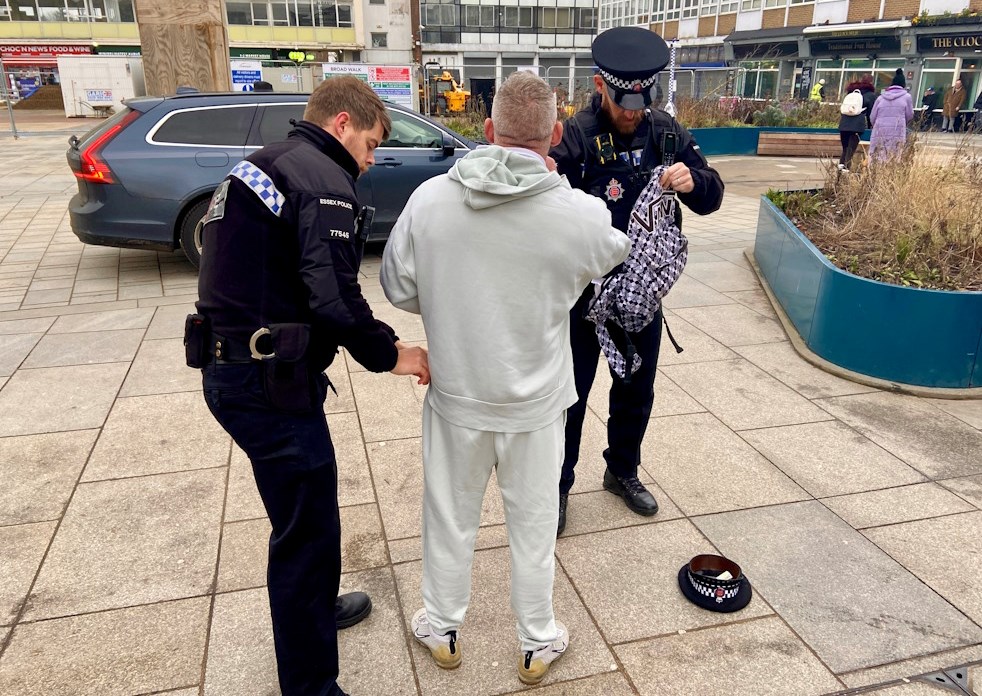 harlow-LFR-arrest