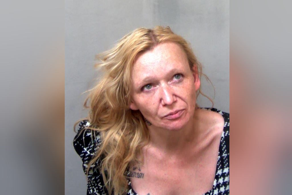Powerpoint Rotation Arrows Holland-on-Sea: Woman jailed for defrauding man out of £700,000 | Essex ...