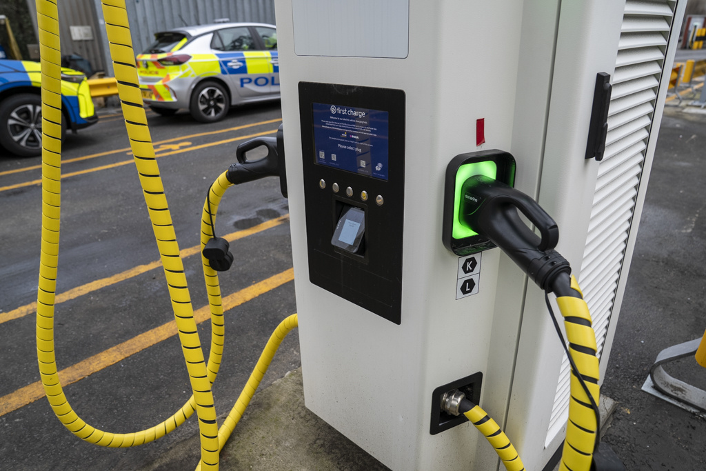 260210-first-bus-charging-1024-1web