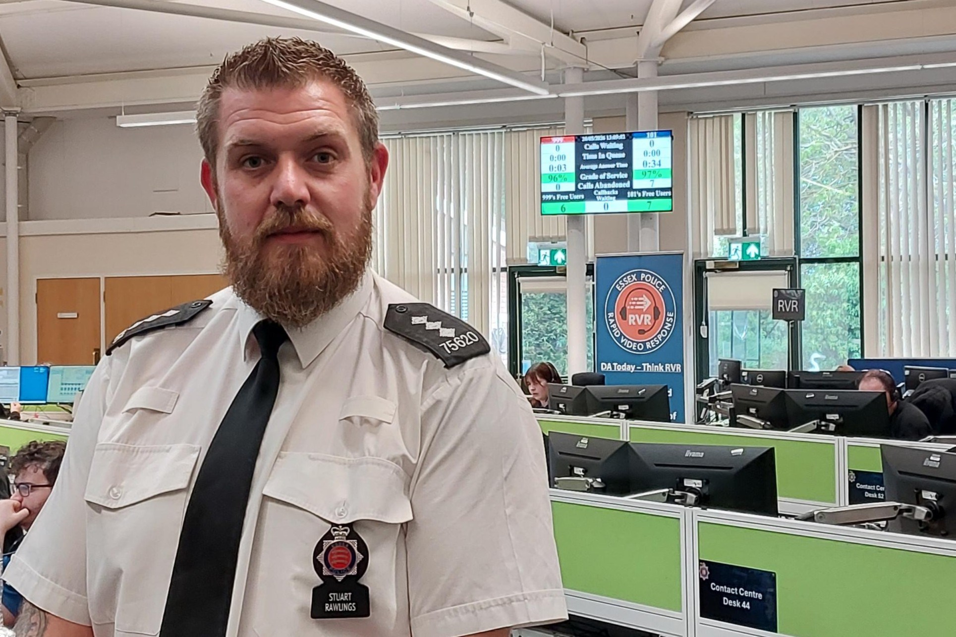 Live Chat: Go digital to get the right help faster | Essex Police