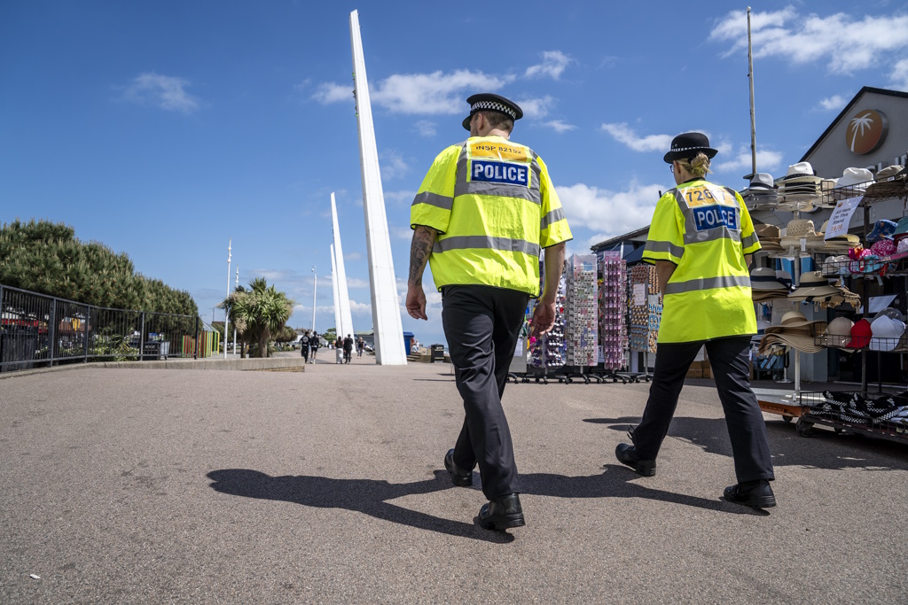 240523-southend-patrol-seafront-beach-12-web