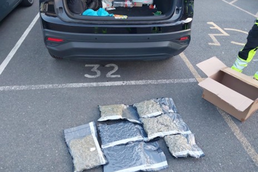 Drugs found in rear of car by police