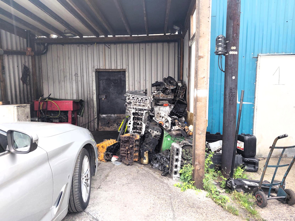 Grays: Ten arrested after chop shop uncovered | Essex Police